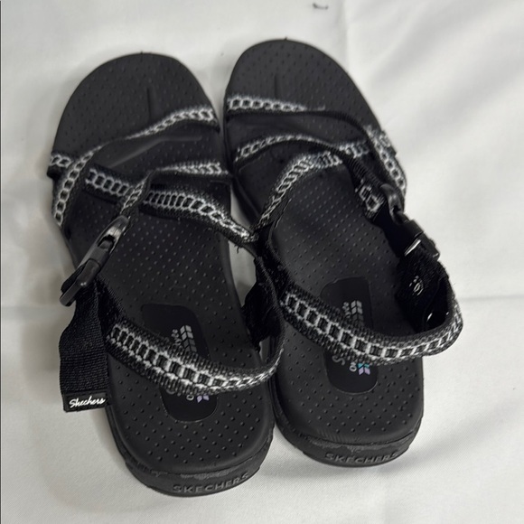 Skechers Black Sandals with‎ Metallic Accents - Picture 5 of 7